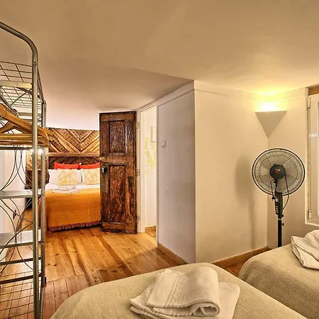 Апартаменты Localtraveling Historic Center Travessa